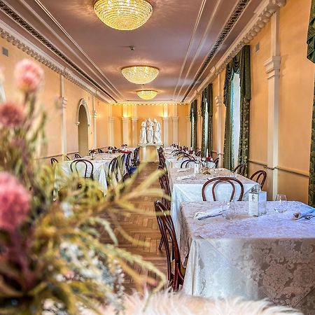 Hotel Moderno Restaurant Serina  Exterior photo